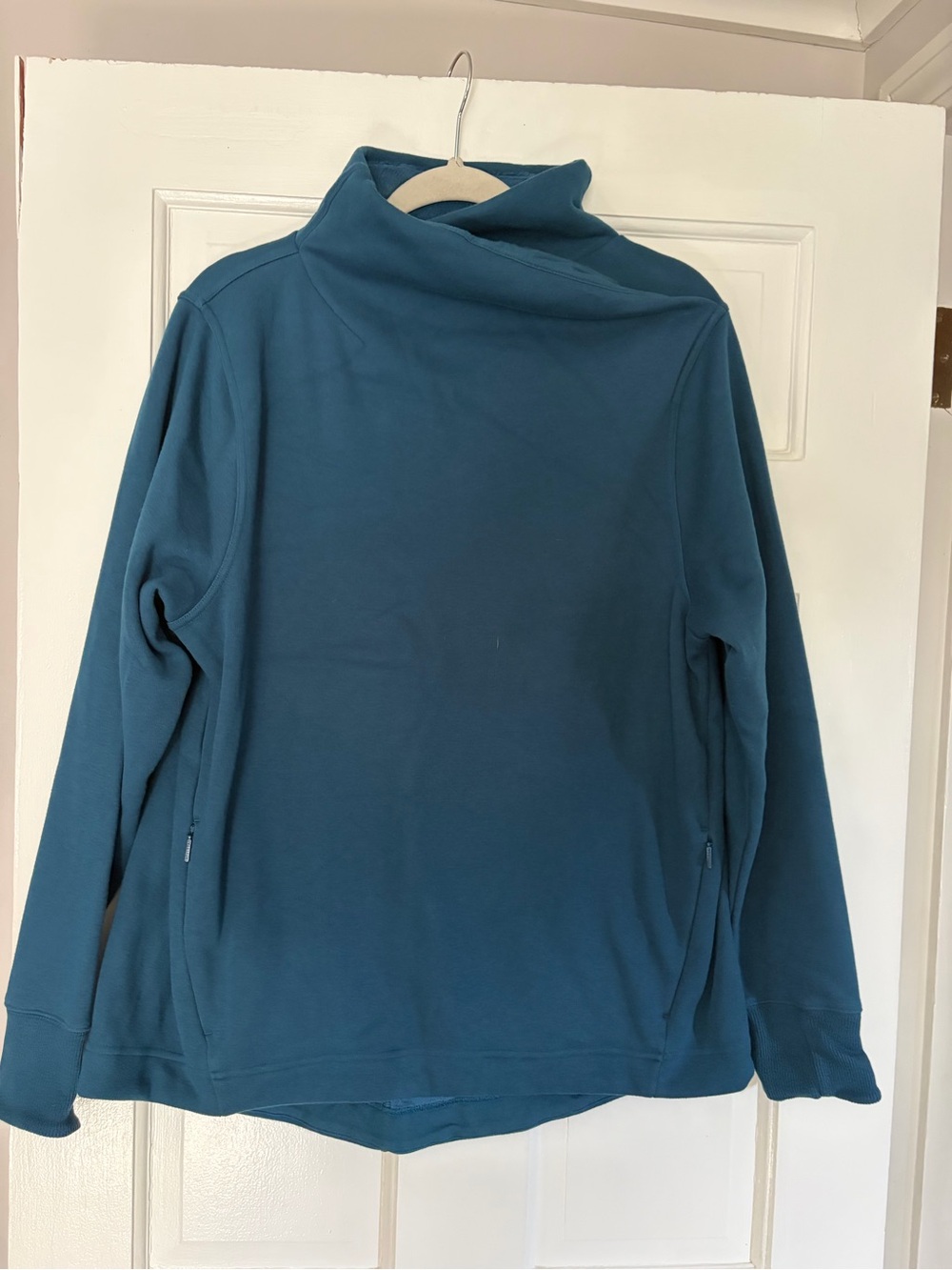 Athleta Cozy Karma Twist Neck Sweatshirt Size Large Teal Blue